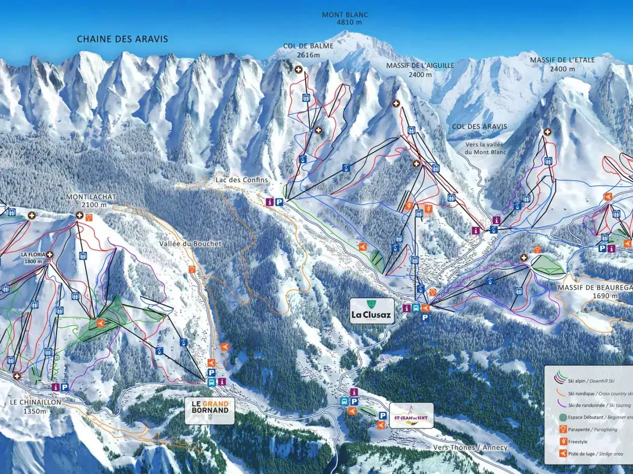 Carte des pistes des Aravis, montrant le Mont-Blanc, La Clusaz et Le Grand-Bornand.